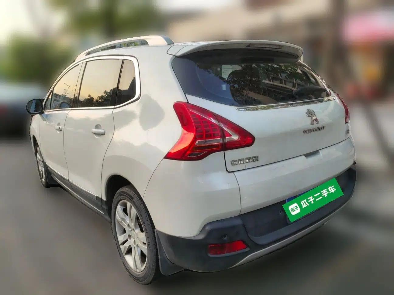 Peugeot 3008 2015 2.0L Automatic Classic Edition — миниатюра 4
