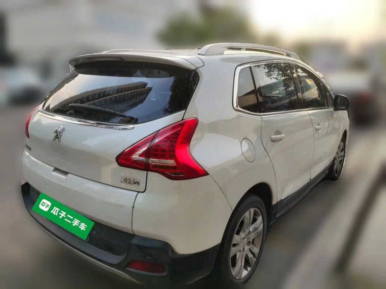 Peugeot 3008 2015 2.0L Automatic Classic Edition — миниатюра 6