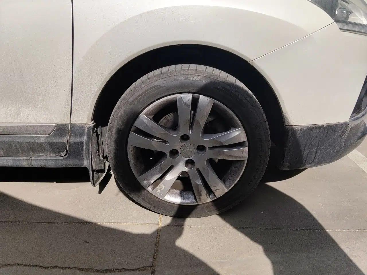 Peugeot 3008 2015 2.0L Automatic Trend Edition — миниатюра 5