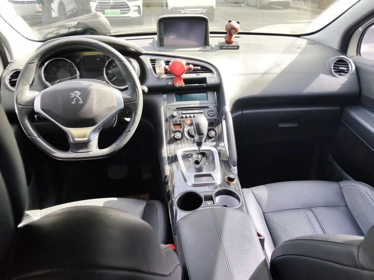Peugeot 3008 2015 2.0L Automatic Trend Edition — миниатюра 6