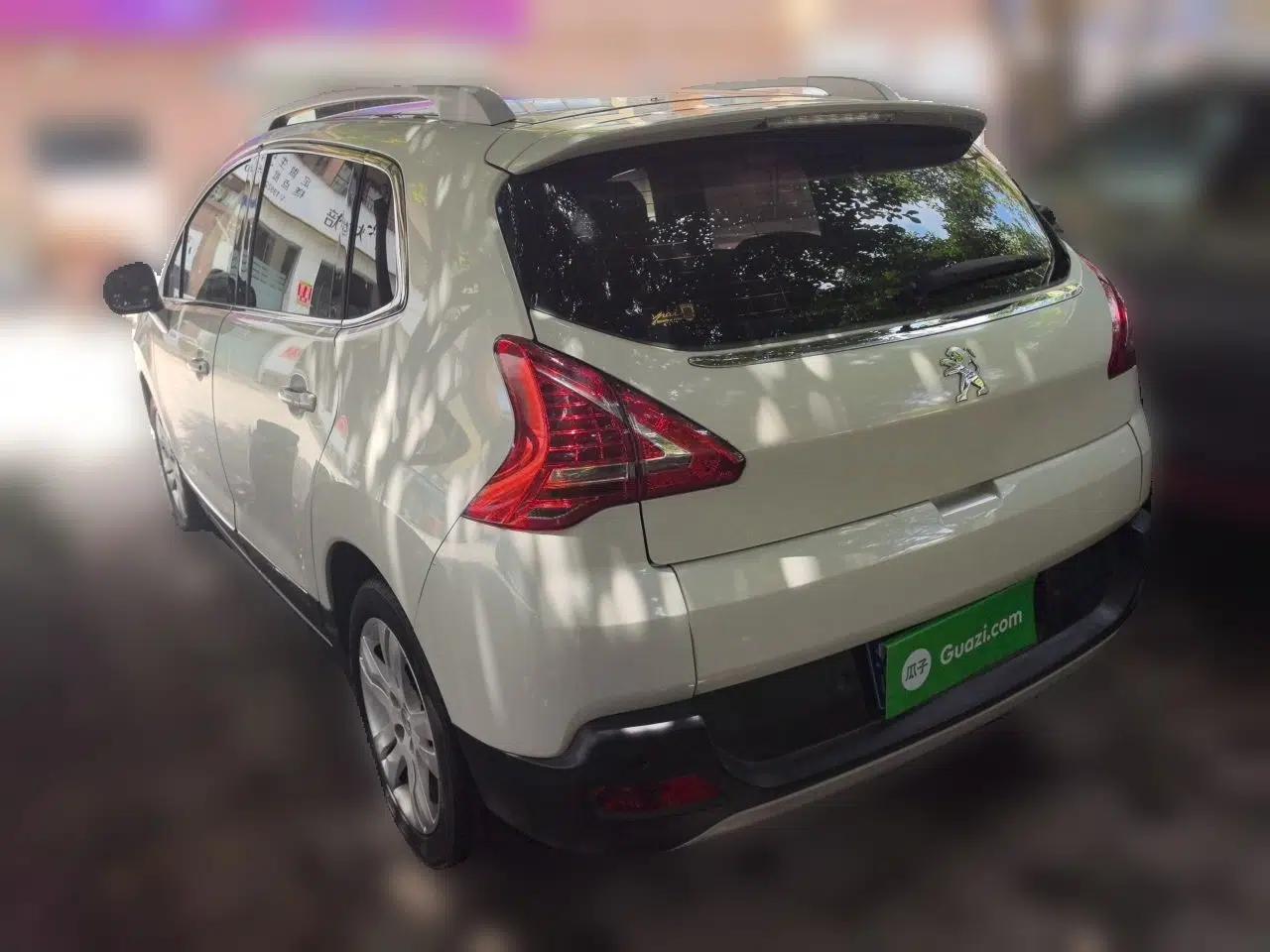Peugeot 3008 2015 2.0L Automatic Classic Edition — миниатюра 4