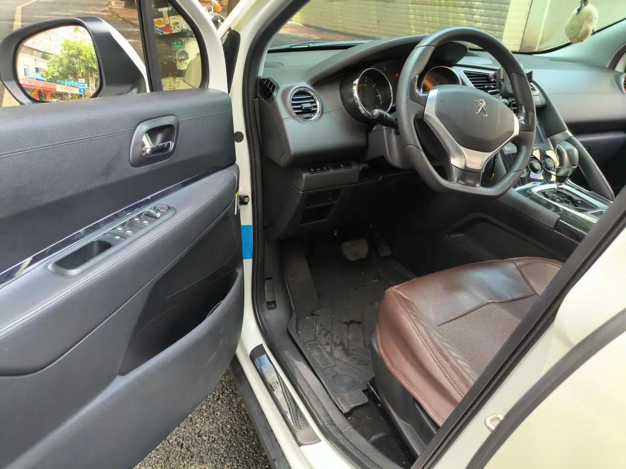 Peugeot 3008 2015 1.6THP Automatic Classic Edition — миниатюра 17