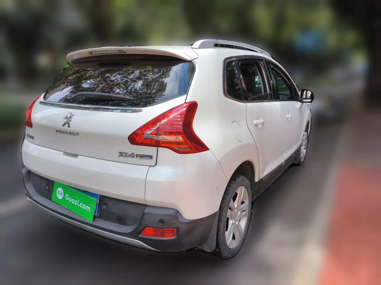 Peugeot 3008 2015 1.6THP Automatic Classic Edition — миниатюра 6