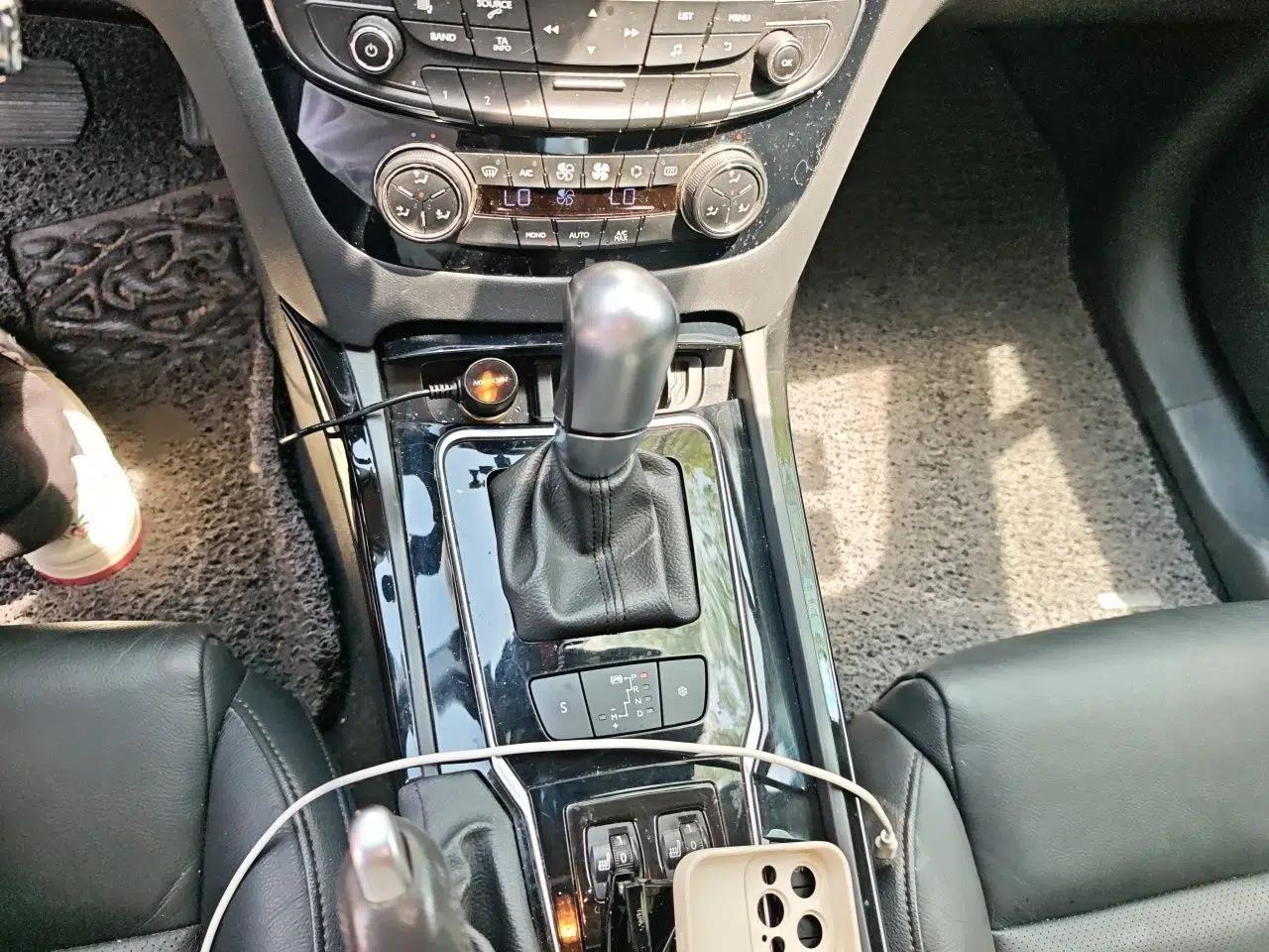 Peugeot 508 2015 2.0L Automatic ZhiZhen Edition — миниатюра 11