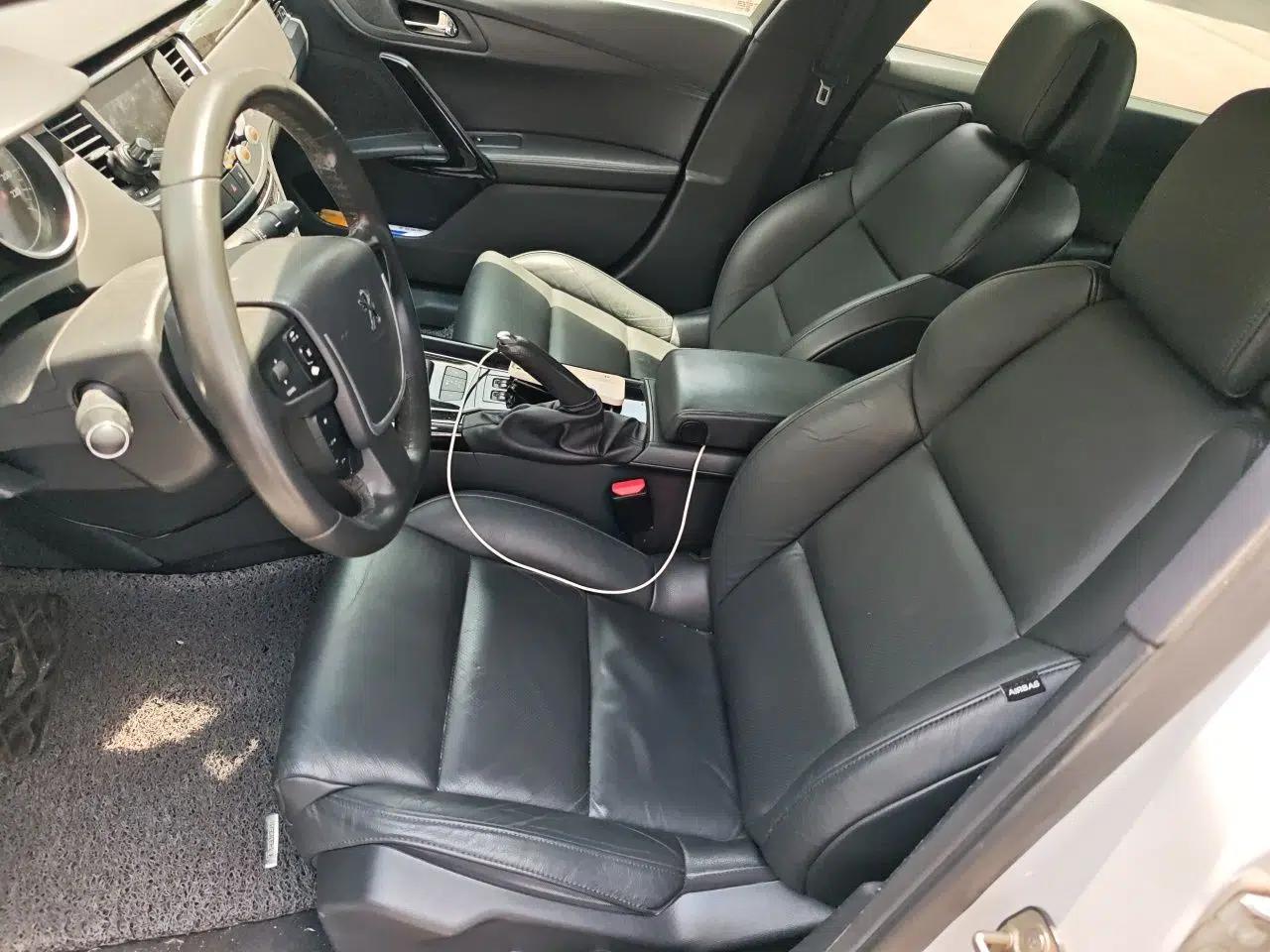 Peugeot 508 2015 2.0L Automatic ZhiZhen Edition — миниатюра 12