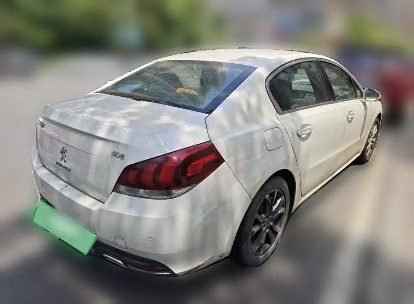 Peugeot 508 2015 2.0L Automatic ZhiZhen Edition — миниатюра 4