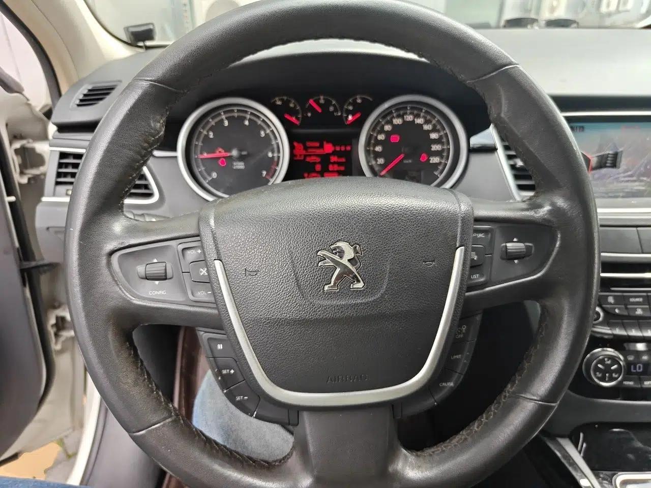 Peugeot 508 2013 2.0L 2nd Anniversary Edition Automatic Smart Enjoyment Version — миниатюра 11