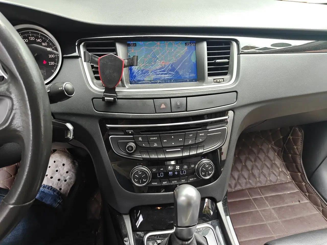 Peugeot 508 2013 2.0L 2nd Anniversary Edition Automatic Smart Enjoyment Version — миниатюра 14