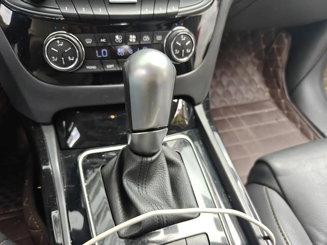 Peugeot 508 2013 2.0L 2nd Anniversary Edition Automatic Smart Enjoyment Version — миниатюра 15