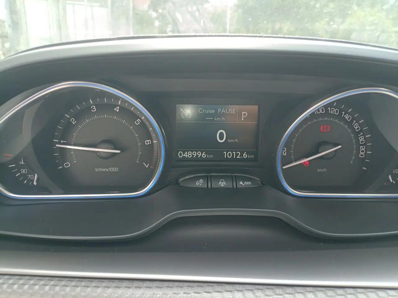 Peugeot 2008 2014 1.6L Automatic Navigation Edition — миниатюра 12