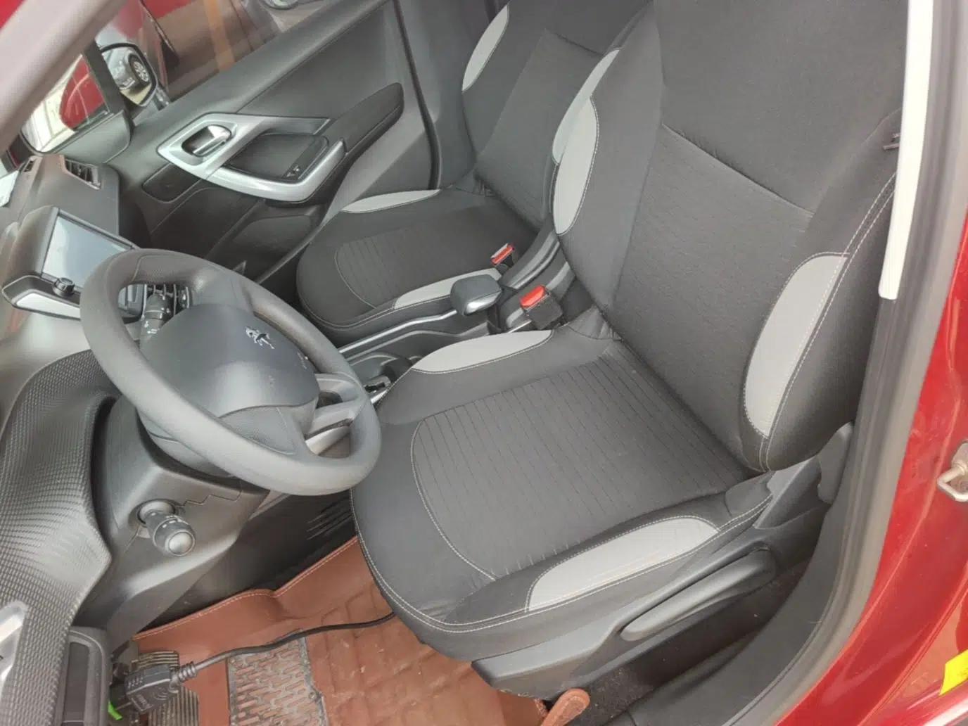 Peugeot 2008 2014 1.6L Automatic Trend Edition — миниатюра 18