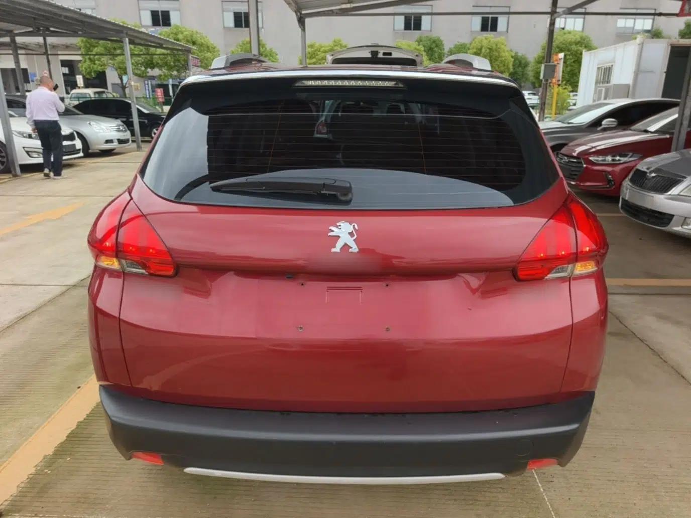 Peugeot 2008 2014 1.6L Automatic Trend Edition — миниатюра 5