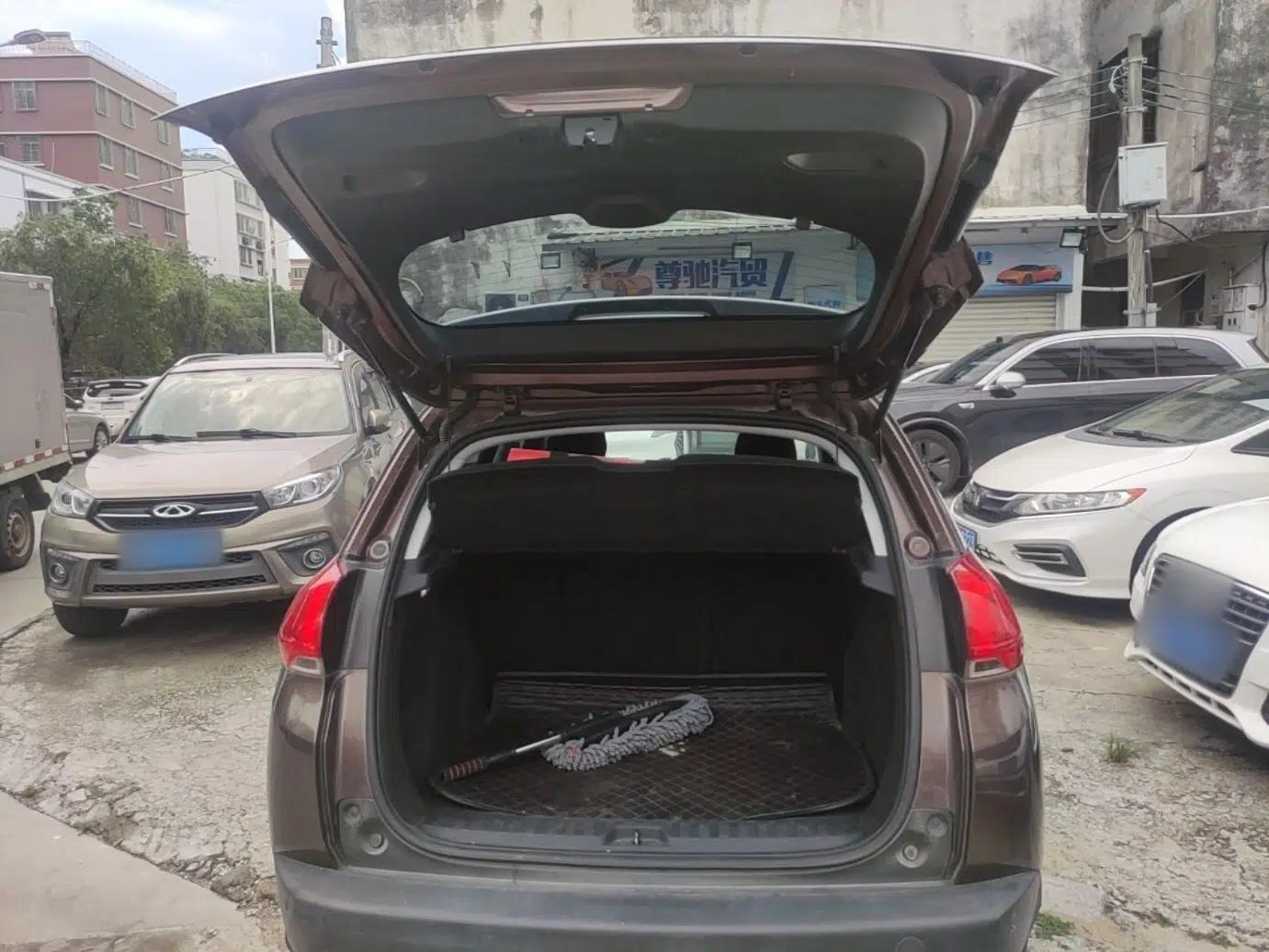 Peugeot 2008 2014 1.6L Automatic Trend Edition — миниатюра 22