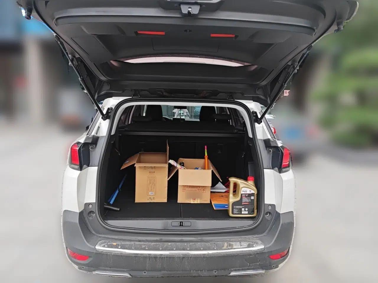 Peugeot 5008 2017 380THP 7-Seater Elite Edition — миниатюра 20