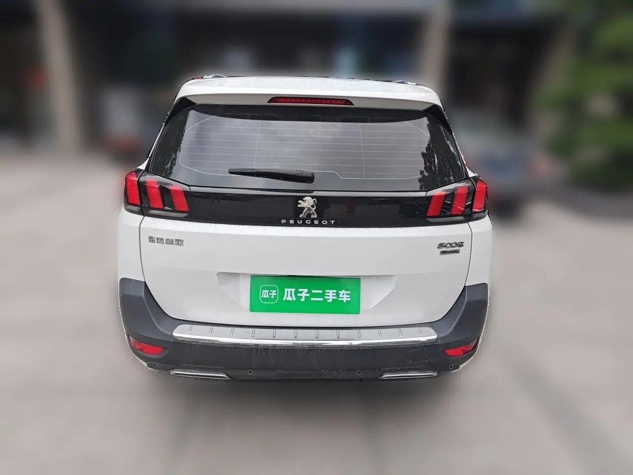 Peugeot 5008 2017 380THP 7-Seater Elite Edition — миниатюра 5