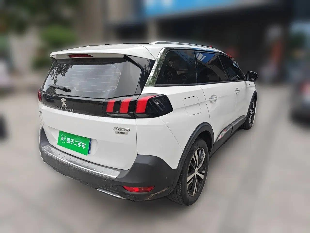 Peugeot 5008 2017 380THP 7-Seater Elite Edition — миниатюра 6