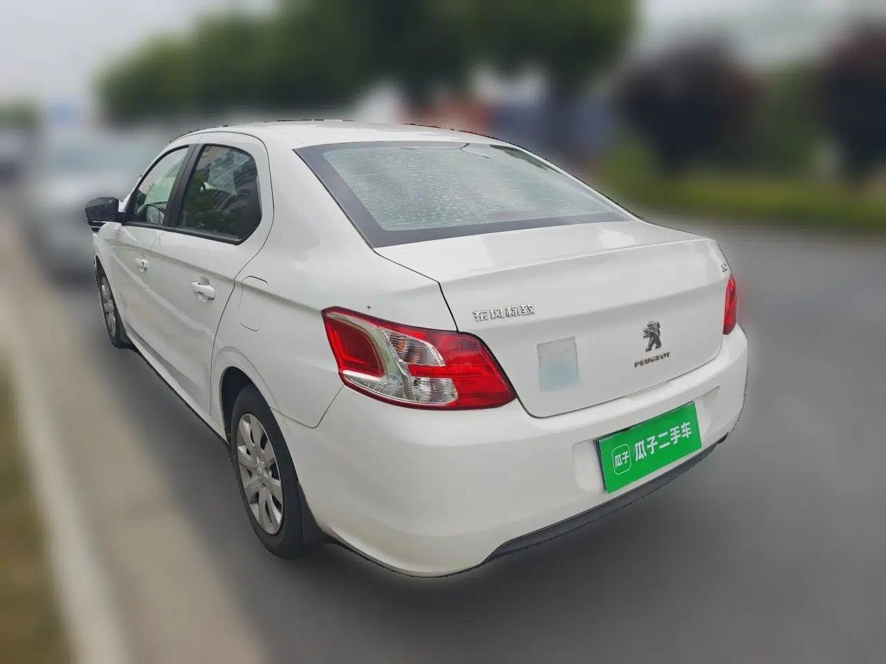 Peugeot 301 2014 1.6L Automatic Comfort Edition — миниатюра 4