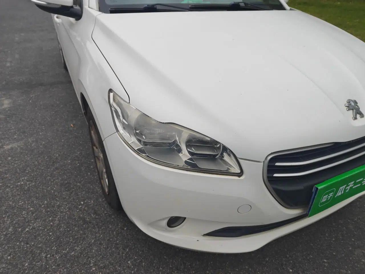 Peugeot 301 2014 1.6L Automatic Comfort Edition — миниатюра 7