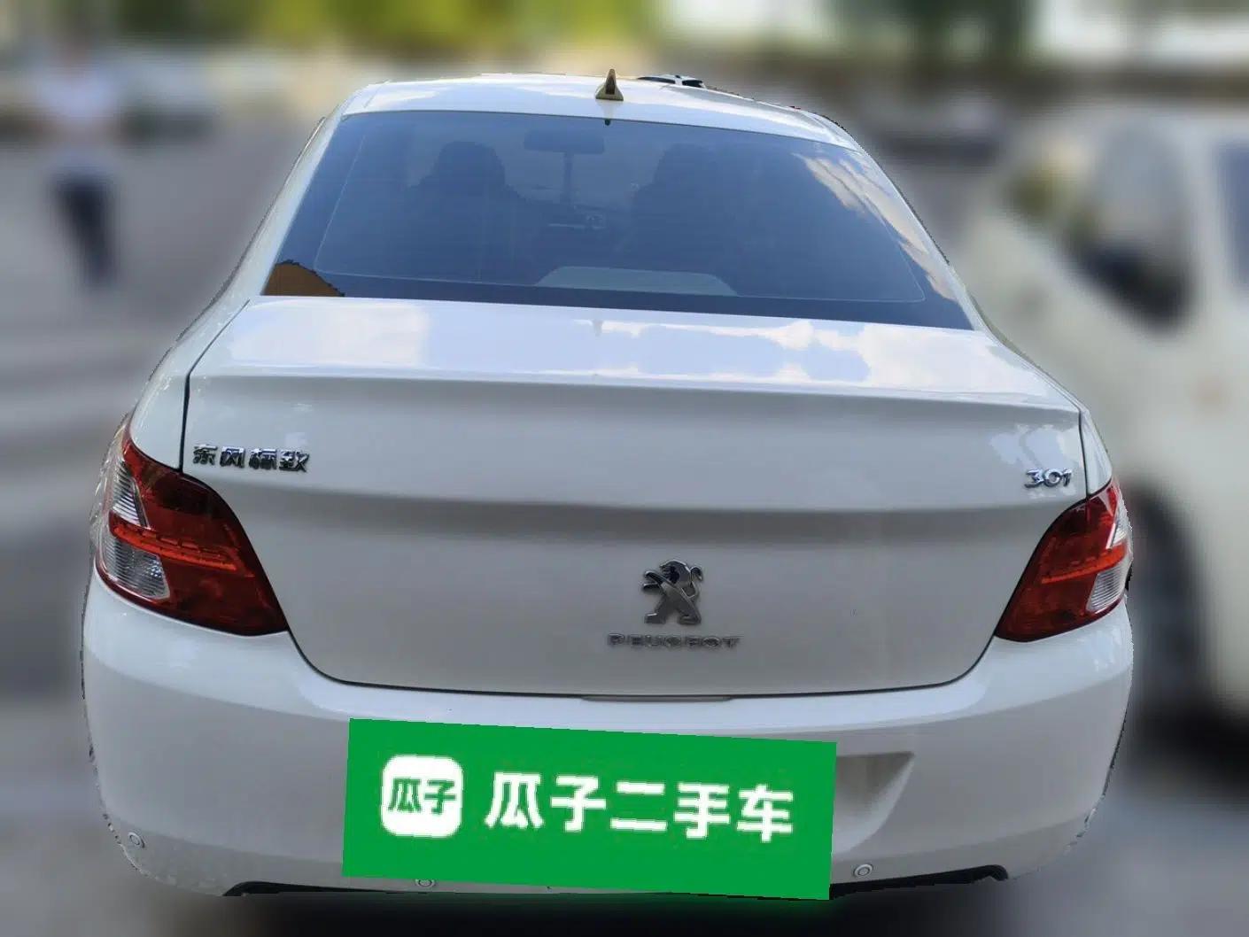 Peugeot 301 2016 1.6L Manual Comfort Edition — миниатюра 5