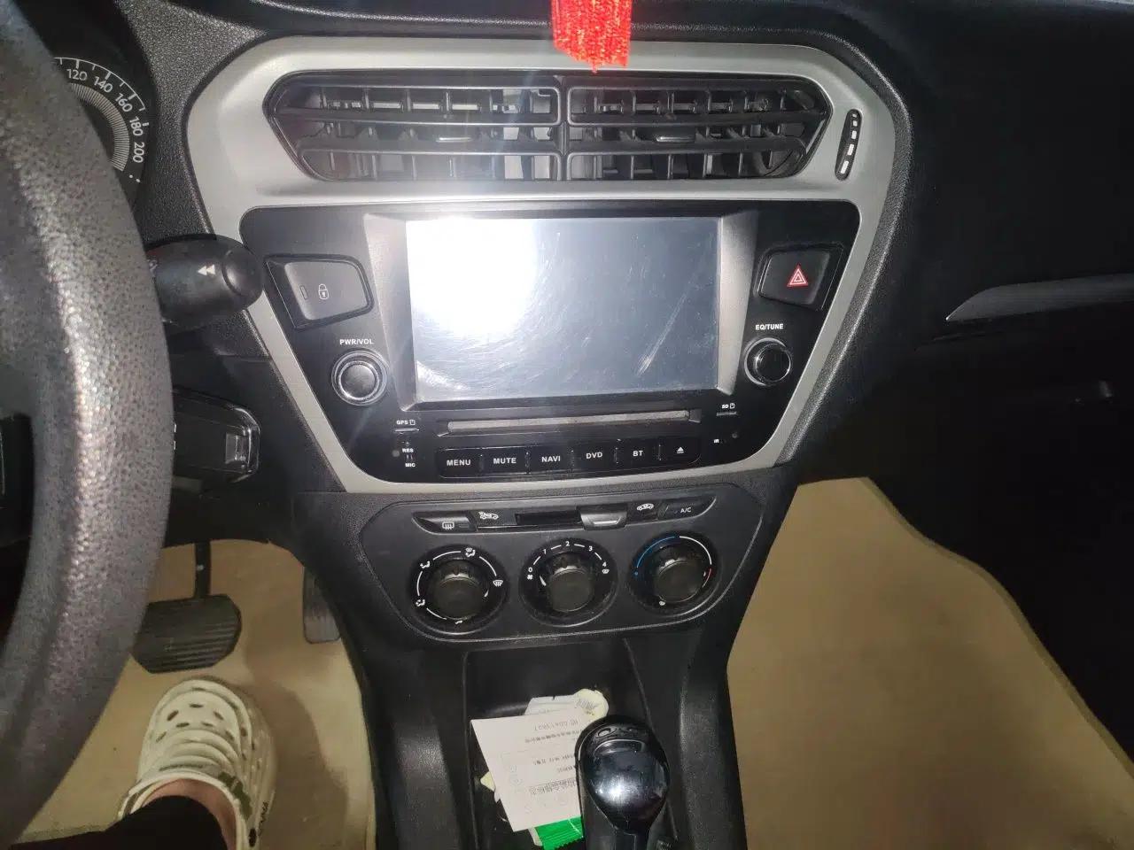 Peugeot 301 2014 1.6L Automatic Comfort Edition — миниатюра 14