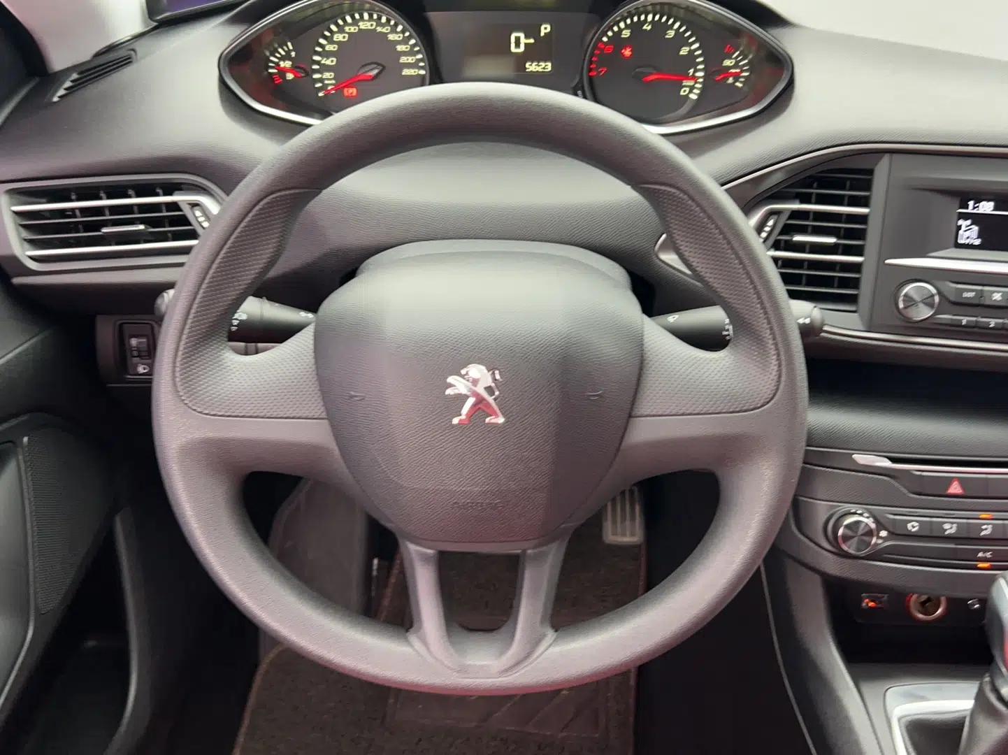 Peugeot 308S 2015 1.2T Automatic Shangchi Edition — миниатюра 10