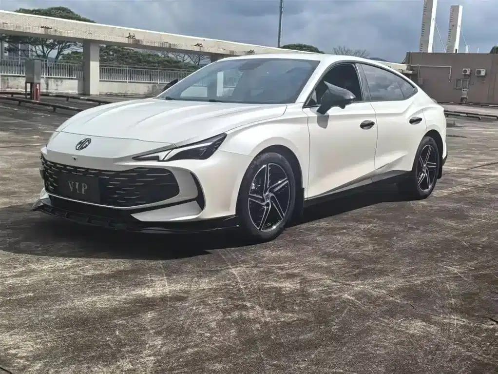 MG7 2023 1.5T DCT Elegant Edition — миниатюра 1