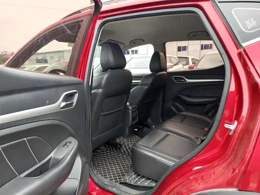MG ZS 2017 1.5L Automatic Elite Edition — миниатюра 8