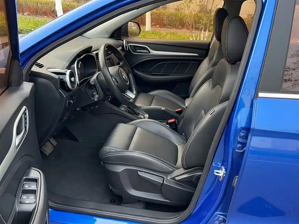 MG ZS 2017 1.5L Automatic Internet Edition — миниатюра 13