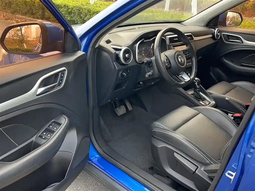 MG ZS 2017 1.5L Automatic Internet Edition — миниатюра 20