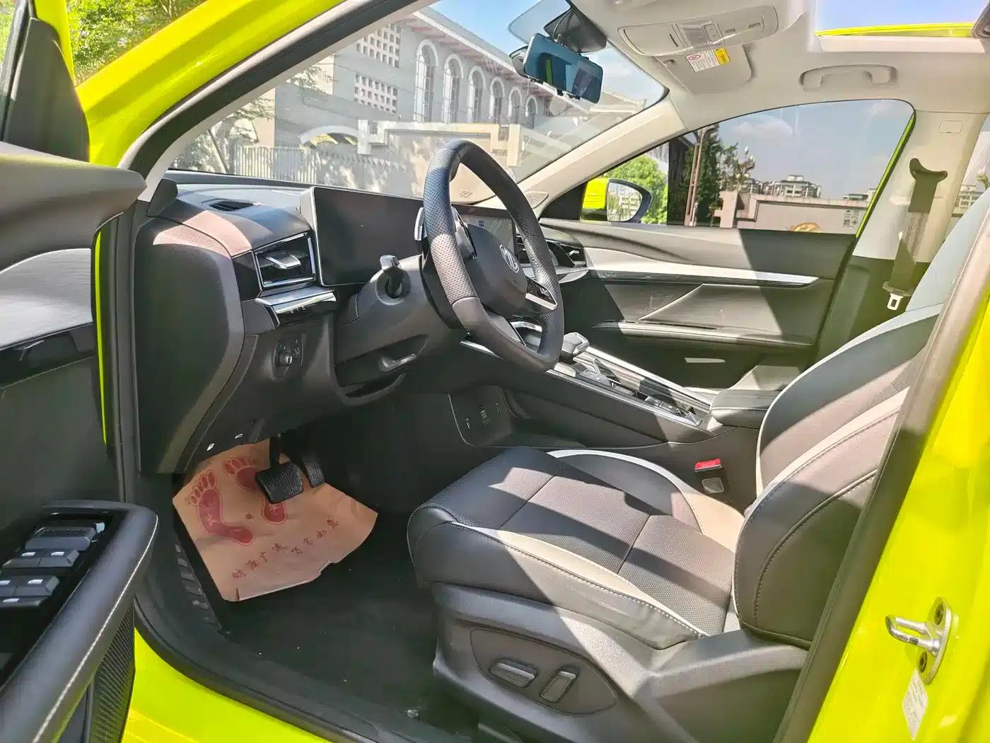 MG5 Scorpio 2022 1.5T Trophy Sport Luxury Edition — миниатюра 4