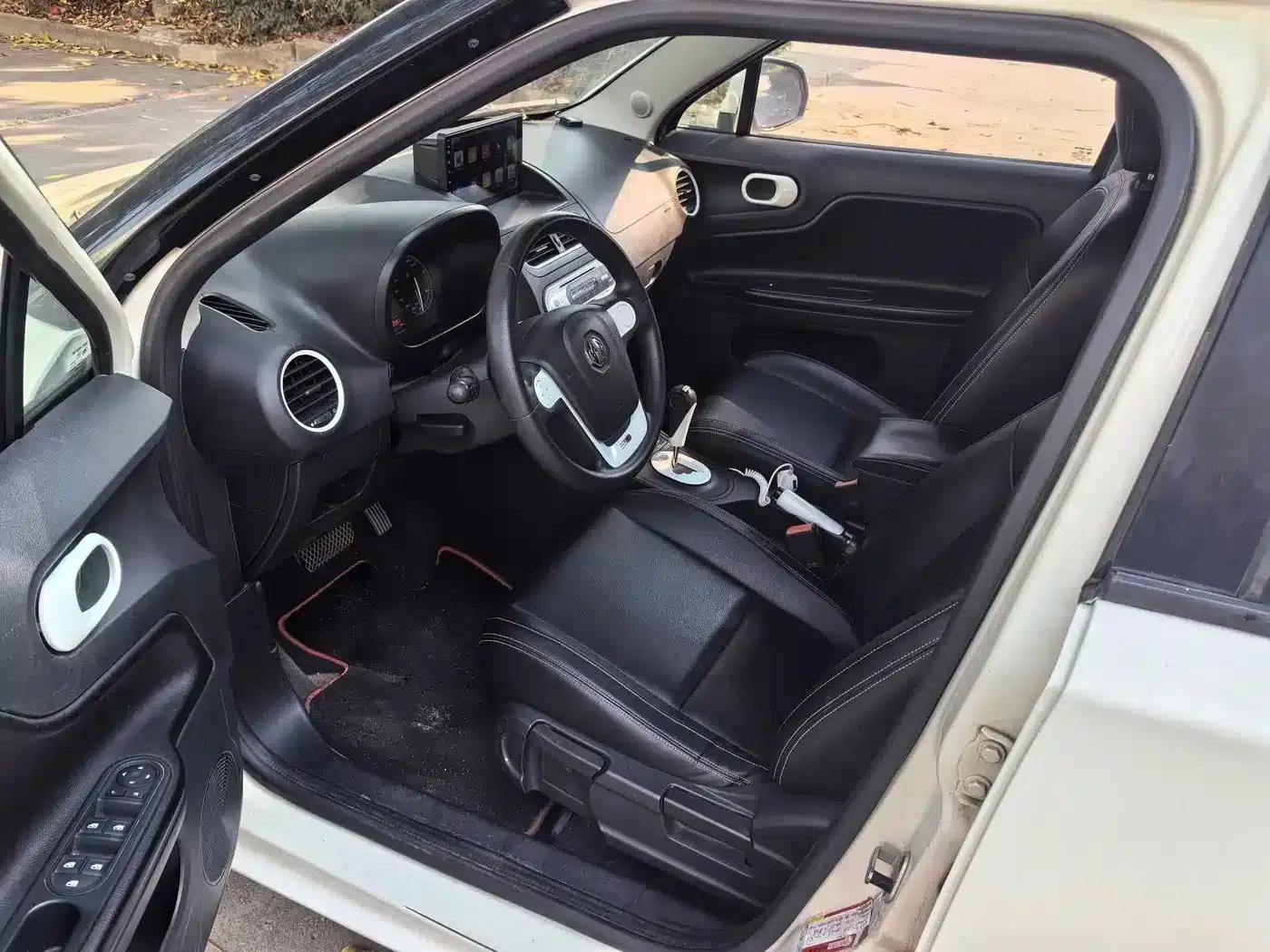 MG3 2011 1.5L AMT Elite Edition — миниатюра 3