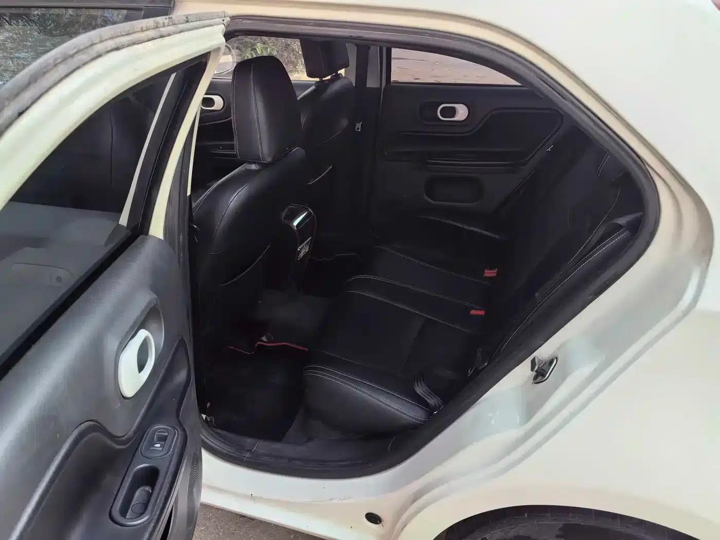 MG3 2011 1.5L AMT Elite Edition — миниатюра 5