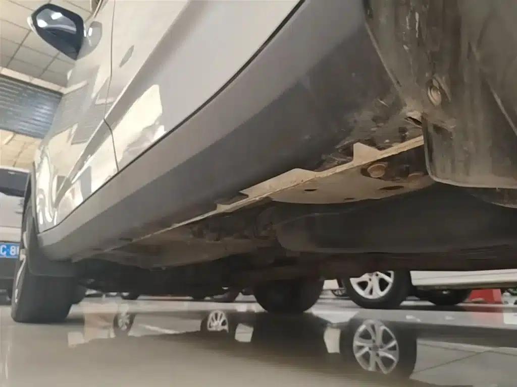 2015 GS 2.0TGI TST Luxury Edition — миниатюра 22
