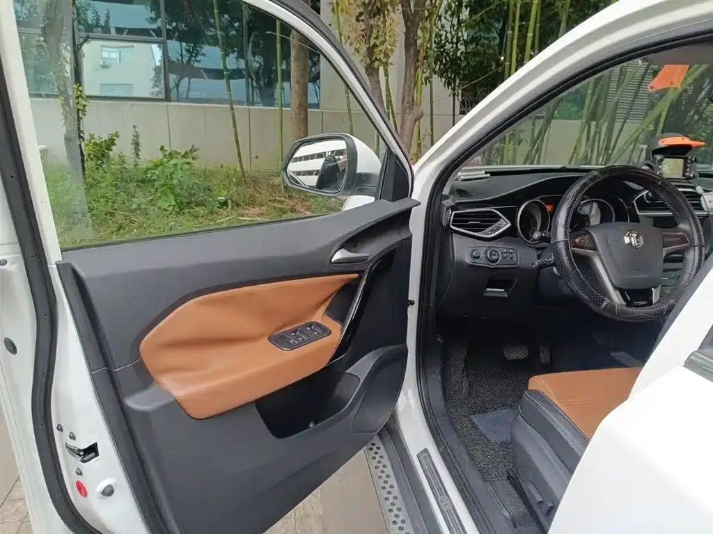 2016 GS 1.5TGI TST Luxury Edition — миниатюра 14