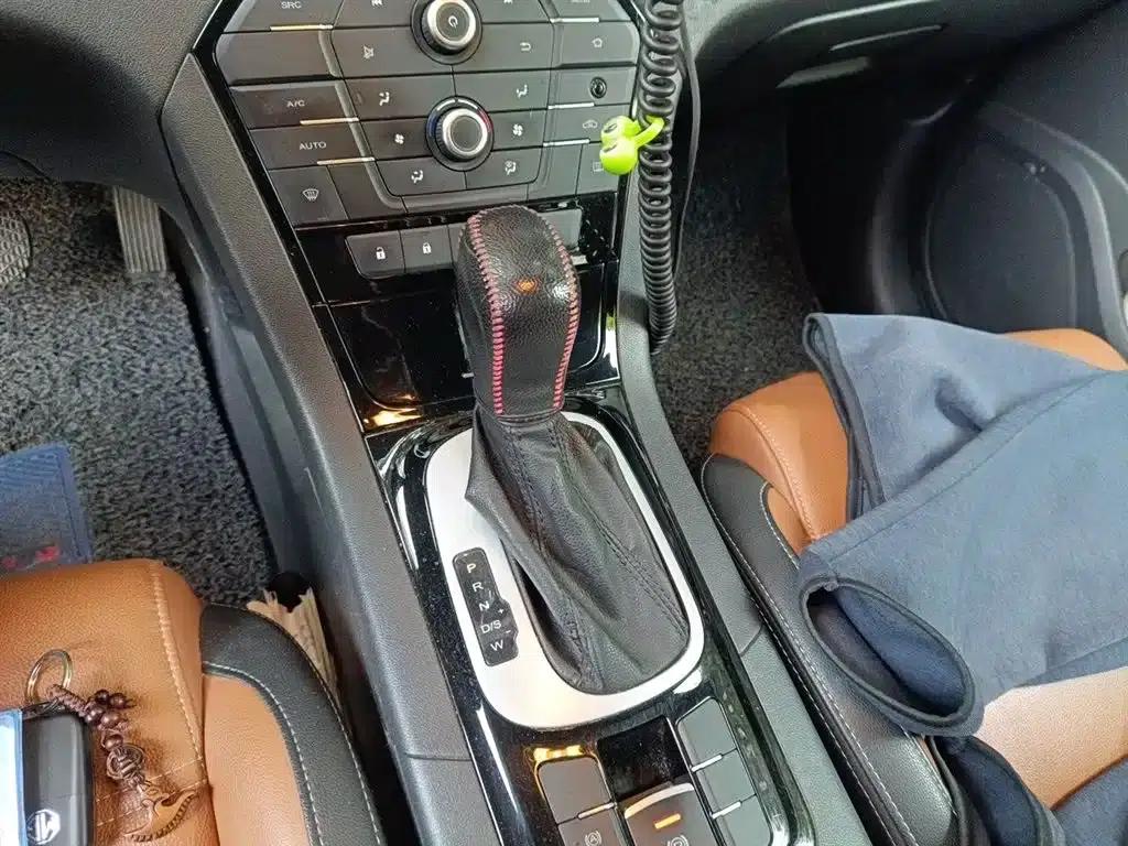 2016 GS 1.5TGI TST Luxury Edition — миниатюра 7