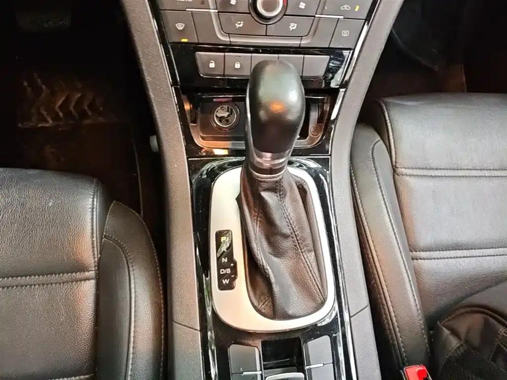 2016 GS 1.5TGI TST Luxury Edition — миниатюра 14