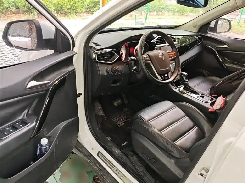 2016 GS 1.5TGI TST Luxury Edition — миниатюра 16