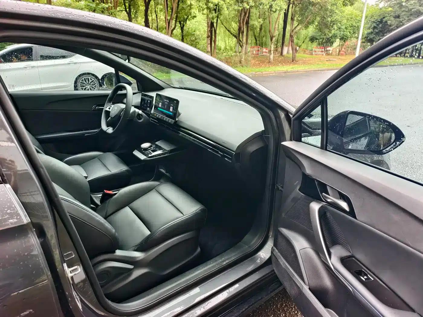 MG4 2022 520km Flagship Edition — миниатюра 12