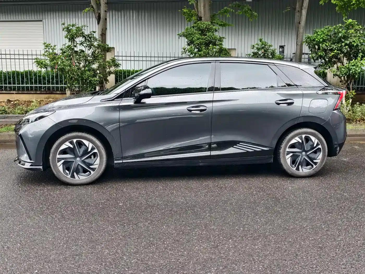 MG4 2022 520km Flagship Edition — миниатюра 4