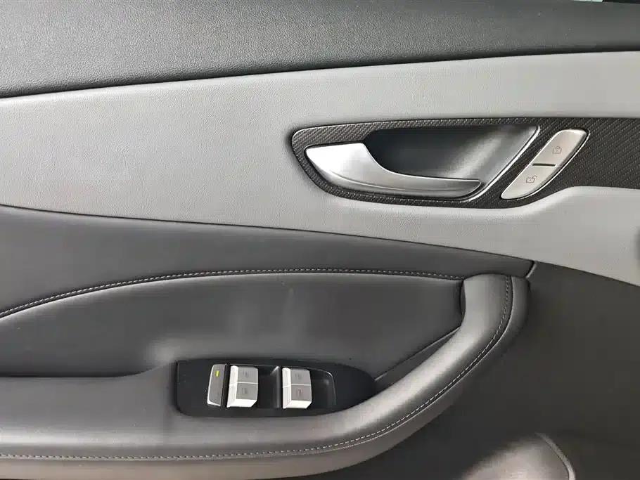 MG ES5 2025 525max Rear-Wheel Drive Intelligent Driving Edition — миниатюра 7
