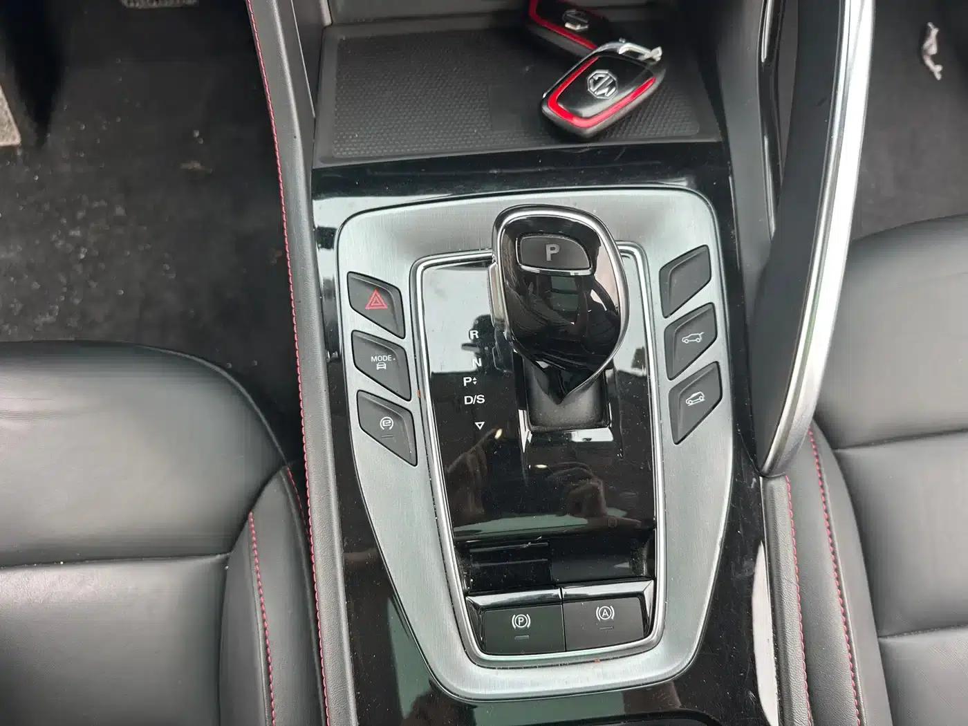 MG Pilot 2021 400TGI Automatic 2WD Trophy Flagship Edition — миниатюра 13