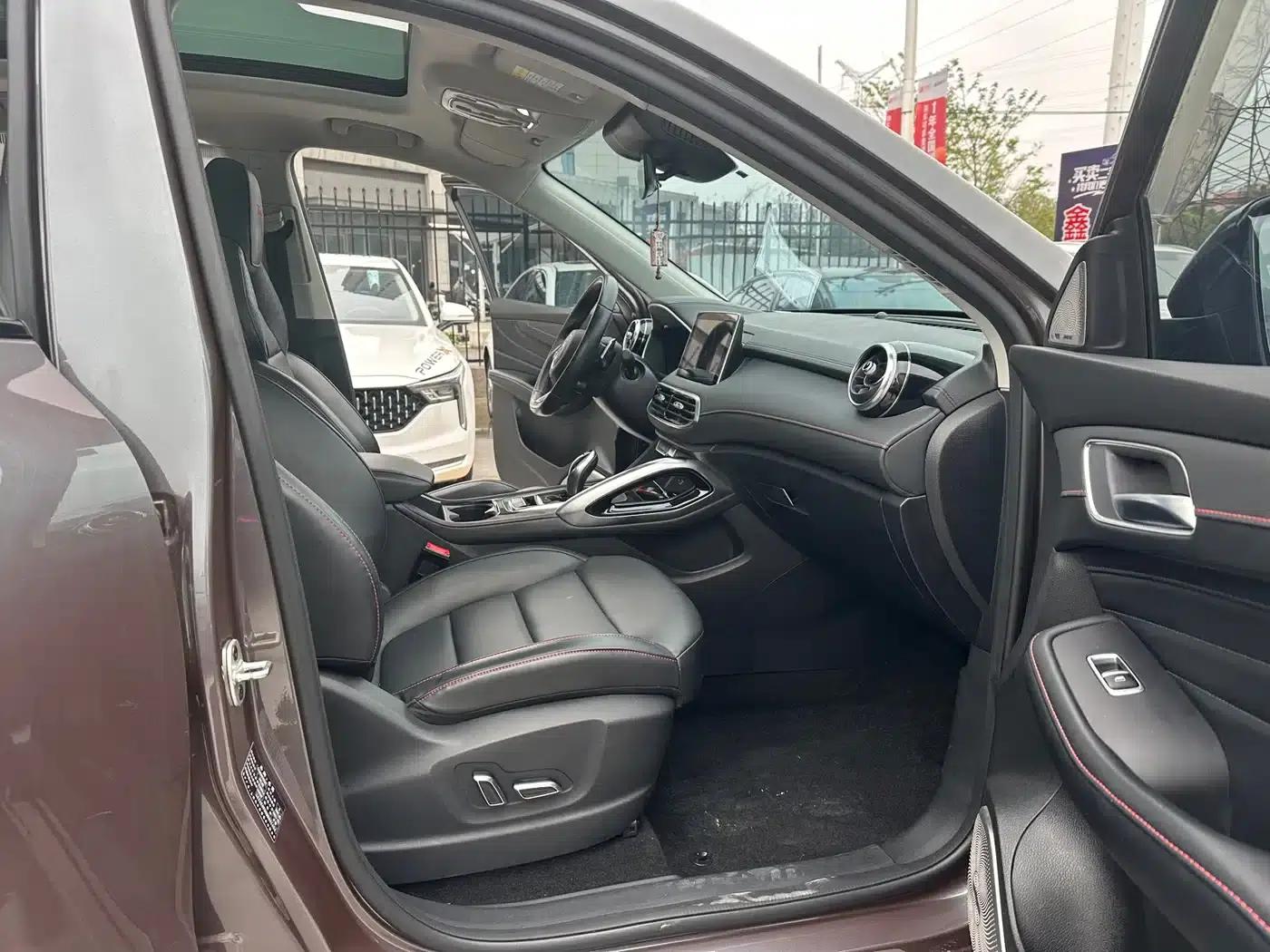 MG Pilot 2021 400TGI Automatic 2WD Trophy Flagship Edition — миниатюра 7