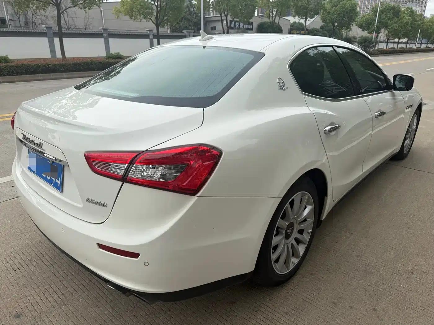 2014 Ghibli 3.0T Standard Edition — миниатюра 4