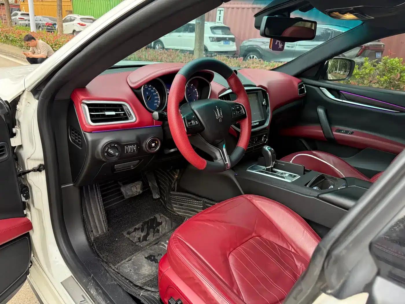 2014 Ghibli 3.0T Standard Edition — миниатюра 7