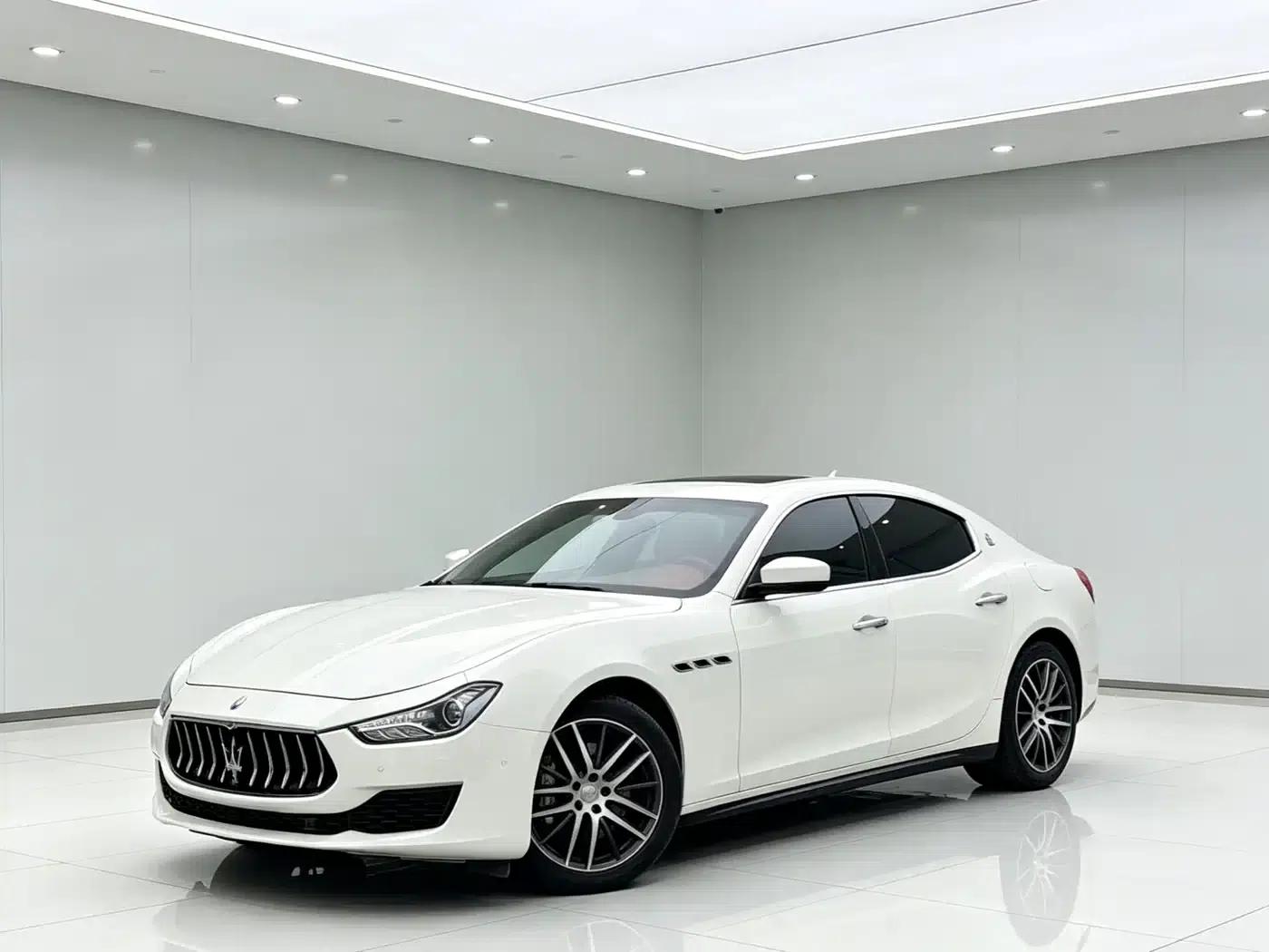 2019 Ghibli 3.0T Luxury Edition (China V Emission Standard) — миниатюра 3
