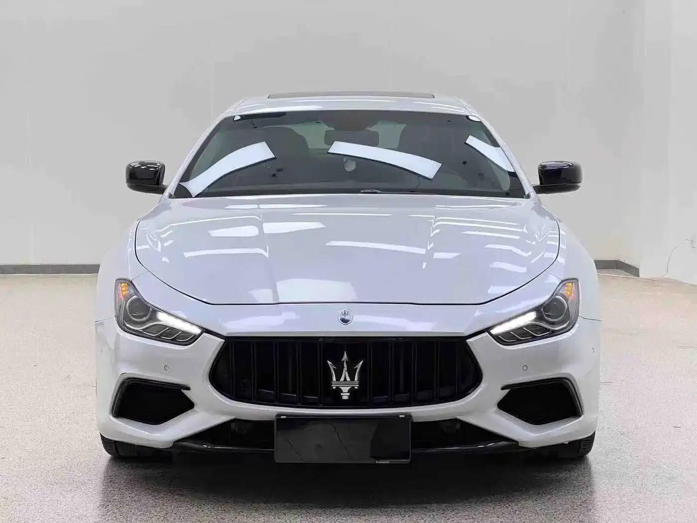 2014 Ghibli 3.0T Standard Edition — миниатюра 2