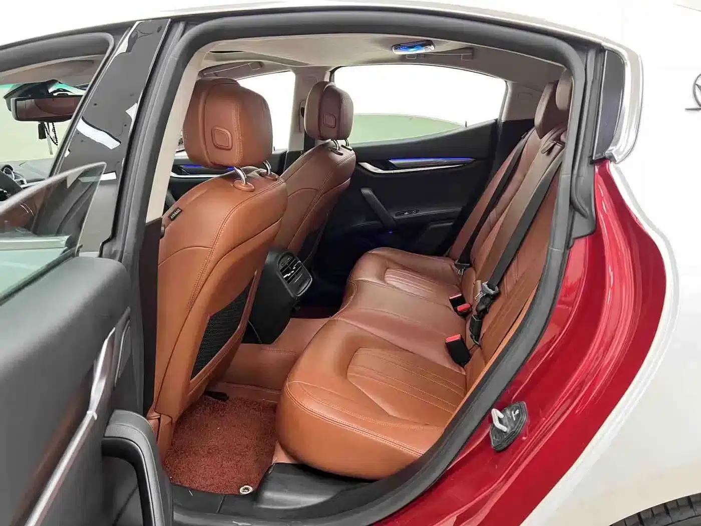 2014 Ghibli 3.0T Standard Edition — миниатюра 11