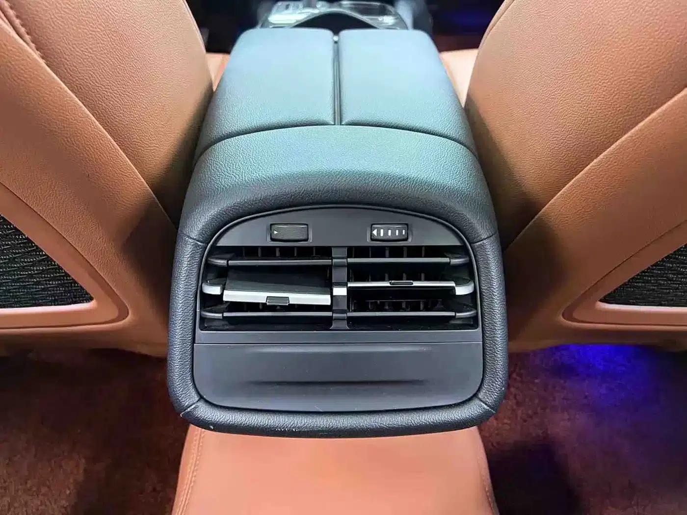 2014 Ghibli 3.0T Standard Edition — миниатюра 13