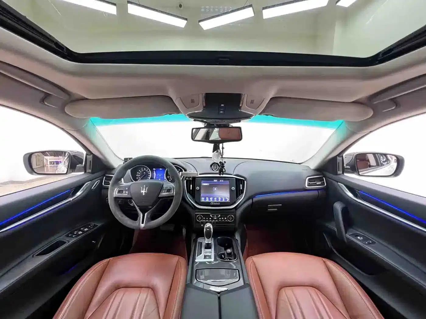 2014 Ghibli 3.0T Standard Edition — миниатюра 14