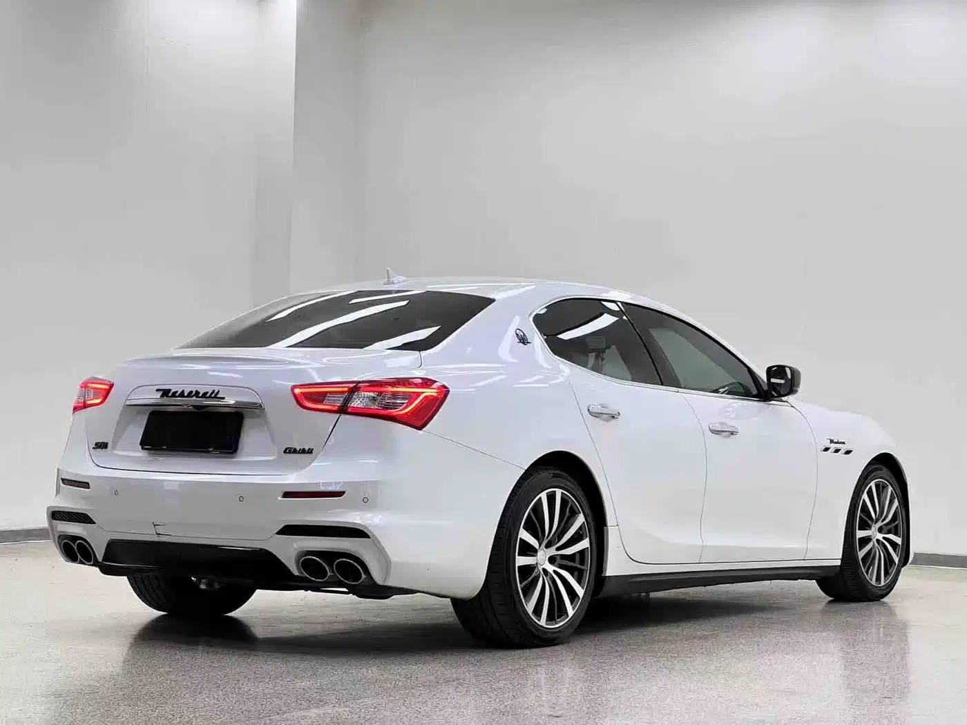2014 Ghibli 3.0T Standard Edition — миниатюра 25